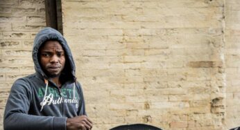 “Sesso con i migranti in cambio dell’asilo”. Siete sicuri che l’Italia è un porto sicuro?