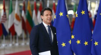 Noi ci autoflagelliamo per l’affermazione dei diritti di chiunque, gli altri ci chiudono le porte in faccia