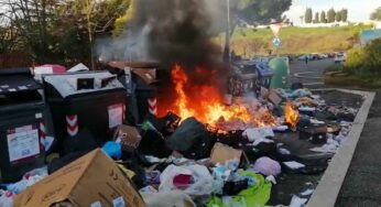 Fiamme tra i bimbi