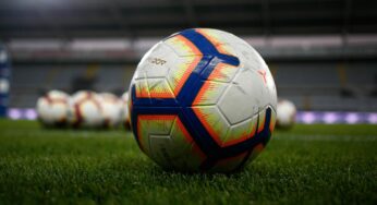 La Serie A pensa “positivo”. Il modello italiano di protocollo c’è già e la partita si vince sui “contatti stretti”
