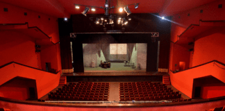 teatro vuoto