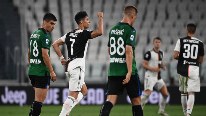 Due rigori sciocchi tolgono la vittoria alla Dea: Gasperini vince su Sarri