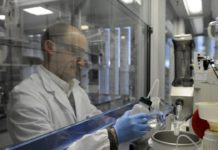 La strada del vaccino sembra promettente: finalmente si intravede la luce in fondo al tunnel?