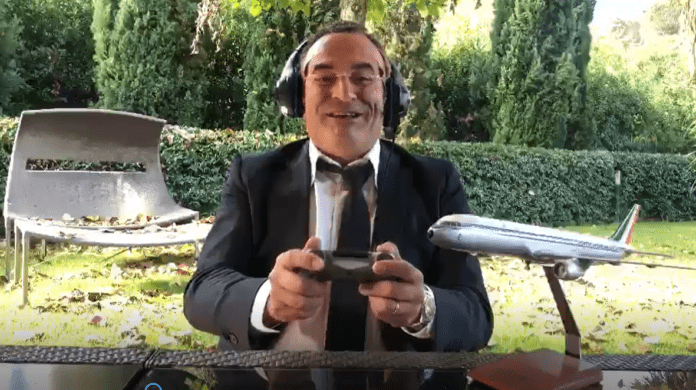 Max Giusti imita Lotito ► Il video parodia su tamponi e aereo Lazio spopola sul web