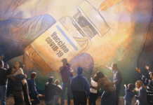 La farsa del “Vax-Day”: cosa si nasconde dietro i religiosi del “Messia” vaccino