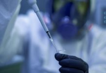 “Ci stanno somministrando un vaccino ancora in sperimentazione, secondo l’agenzia del farmaco cinese è potenzialmente pericoloso” ▷ Prof. Leopardi