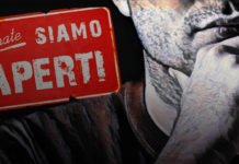 Collegamento con il ristorante in rivolta ▷ Il locale è pieno, lui si commuove in diretta