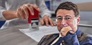 Scandalo amministrazioni pubbliche ▷ Sentite l’ultima proposta di legge: vogliono abolire il merito