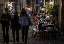 Tamponi gratis e musica dal vivo ▷ “Volevamo riaprire il nostro locale in totale sicurezza”