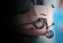 Muore perché il macchinario non funziona ▷ Il racconto agghiacciante: “Con un esame in più si sarebbe salvata”