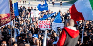 Idranti e lacrimogeni contro i portuali di Trieste ▷ “Il Governo rischia di pagare l’effetto boomerang”