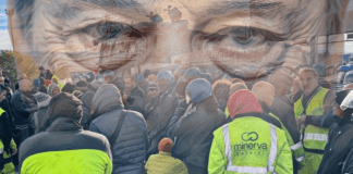 A Trieste va in scena un attacco alla democrazia senza precedenti: aiutiamo ora i portuali