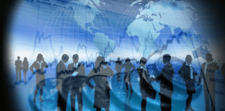 L’inganno non regge più: iniziano a cadere le false verità della propaganda neoliberale