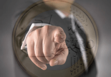 Vi indottrinano sulla base di un modello preciso: colpevolizzare gli italiani per i mali che affliggono il Paese