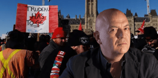 Canada in tilt: rivolta straripante contro l’obbligo di vaccino ▷ Marco Rizzo: “Censura bestiale dei media italiani”