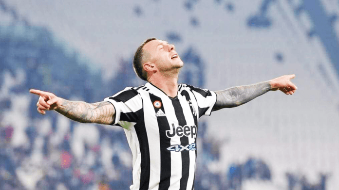 Juve, Bernardeschi e Danilo strappano il biglietto per Roma: in finale l’Inter e qualche sospeso da regolare