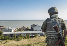 Ihor Kolomoisky: chi è il controverso oligarca vicino a Zelensky? Dentro gli orrori degli estremisti ucraini