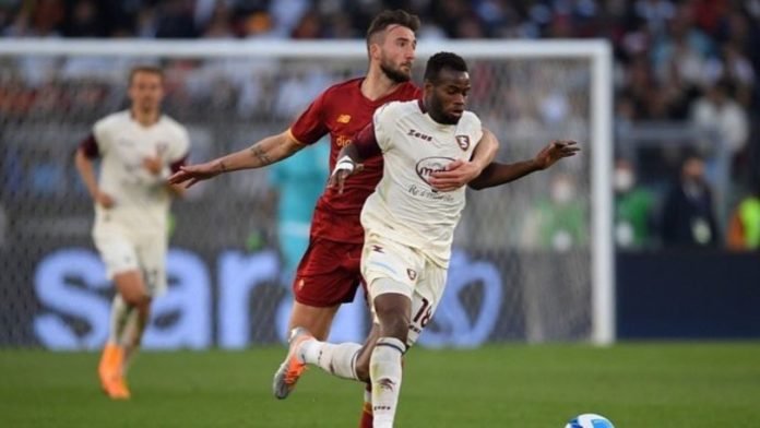 Il post Roma-Salernitana è uno show ▷ Sabatini furioso, Mourinho si scusa