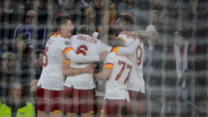 Conference: il pari della Roma contro il Leicester fa sperare ▷ Il giudizio degli esperti sulla prova giallorossa