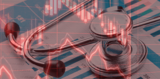 Tsunami sanità Italia: così hanno smantellato il servizio pubblico. Il confronto impietoso dei dati