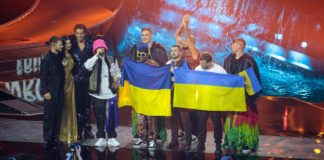 Come da copione: l’Ucraina vince l’Eurovision, spettacolo utile per manipolare masse teledipendenti