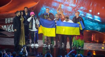 Come da copione: l’Ucraina vince l’Eurovision, spettacolo utile per manipolare masse teledipendenti