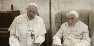 Vaticano, perché Papa Ratzinger è caduto? La storia che decripta davvero l’ascesa di Papa Francesco