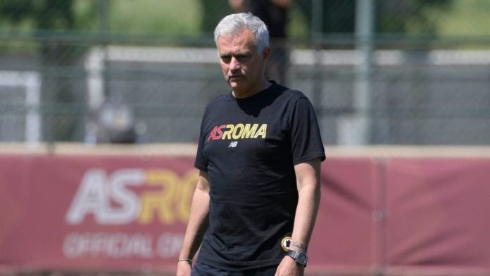 Attese giallorosse: i grandi dubbi di Mourinho tra Torino e Feyenoord ▷ Il focus live sulla Roma con gli esperti