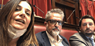 Guerra, “l’ennesima pagliacciata” svergognata alla Camera ▷ “Dire menzogne sulle armi è davvero criminale”