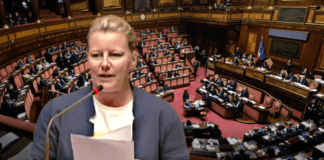 Cunial provoca alla Camera: denuncia tagliente su sieri e guerra ▷ “Il popolo italiano vi ringrazia”