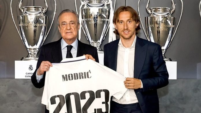 Modric rinnova con il Real Madrid fino al 2023: il comunicato dei Blancos