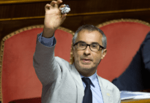 Governo al bivio ▷ Sen. Ciampolillo: “Si tratta di un’operazione per rafforzare il potere di Draghi”