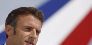 Italia al buio? La Francia ipotizza di spegnerci la luce per due anni, Europa verso il fallimento