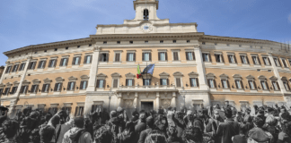 elezioni partiti antisistema