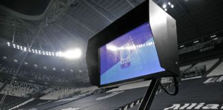 Arbitri: niente stop per Mercenaro, Banti confermato al VAR per Cagliari-Bari