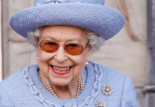 La regina Elisabetta II è morta: la BBC dà l’annuncio Regina Elisabetta London Bridge