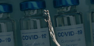 Emergenza infinita, arriva l’annuncio sulla quinta dose a pochi mesi dalla quarta (aspettando la sesta)