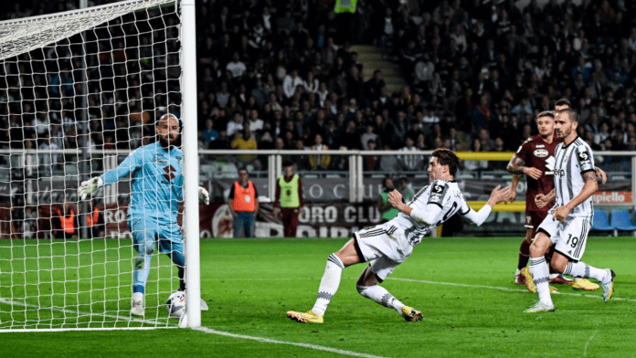 Vlahovic gol e la Juve passa nel derby: Torino ko con il guizzo del serbo