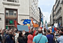 “Contro le sanzioni che uccidono famiglie e imprese”: disoccupati in corteo verso la Prefettura a Napoli