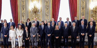 Primo giorno del nuovo governo: parte il j’accuse tra fascisti e comunisti, ignorando il succo