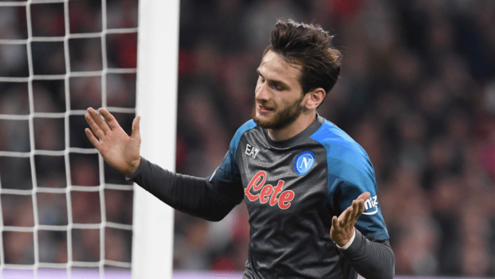 Tegola improvvisa per il Napoli: Kvaratskhelia out contro l’Atalanta