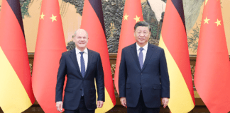 La Germania fa come gli pare: ora Scholz vende assetti strategici ai cinesi