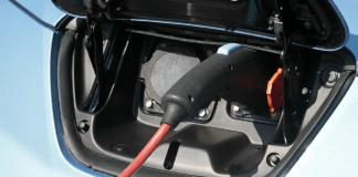 Operazione verità auto elettriche: il confronto si accende in diretta ▷ Duranti: “Stop speculazione” auto elettrica