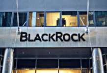 Le mani di BlackRock sulla ricostruzione Ucraina: Zelensky ha svenduto il paese alla finanza