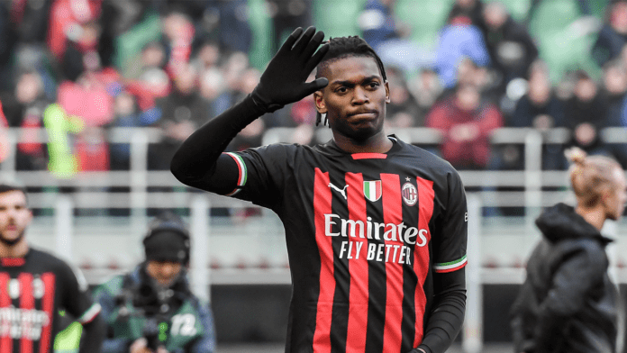 Leao si fa perdonare in 8 minuti, segna e regala i tre punti al Milan