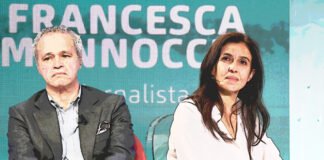 Attenzione popolo: vi hanno appena svelato ciò che siete in questa democrazia