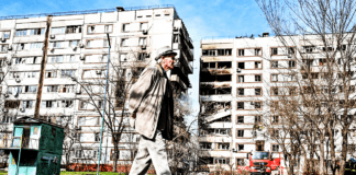 L’incredibile copertina di guerra che falsifica un attacco ▷ Giorgio Bianchi: “Qui i debunker zitti”