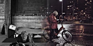 La tragica storia di un rider, costretto a saltare i pasti per uno “stipendio” umiliante