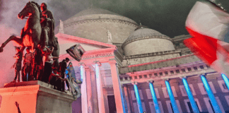 A tutta Napoli, la festa scudetto non si ferma ▷ “Il trionfo delle idee e non dei soldi”