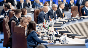 Stato e politica hanno il dovere di intervenire sui liberi mercati